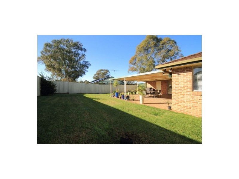6 Denton Grove, Quakers Hill NSW 2763