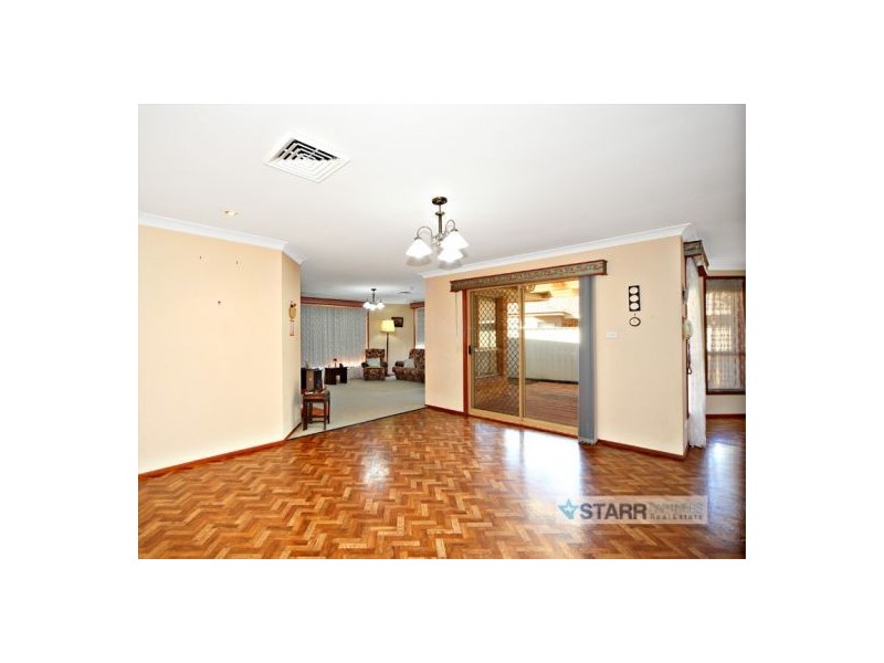 66 Aylward Ave, Quakers Hill NSW 2763