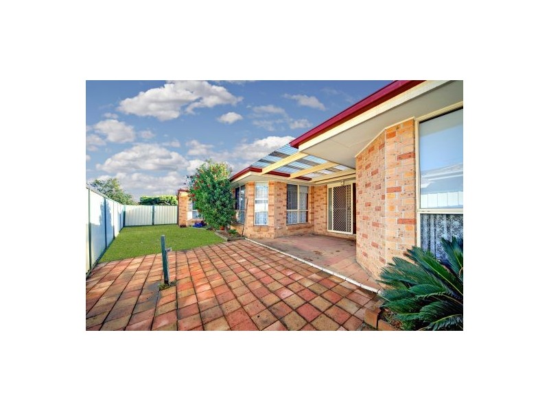 66 Aylward Ave, Quakers Hill NSW 2763