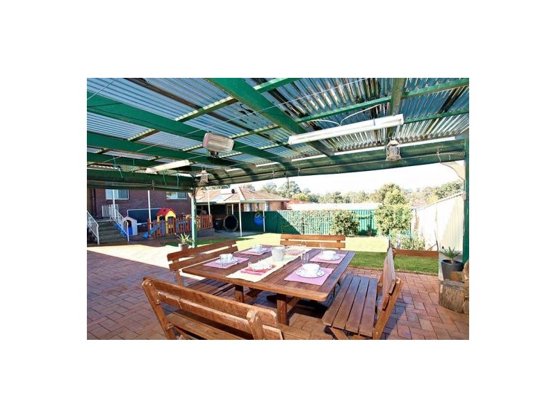 23 Warrimoo Drive, Quakers Hill NSW 2763