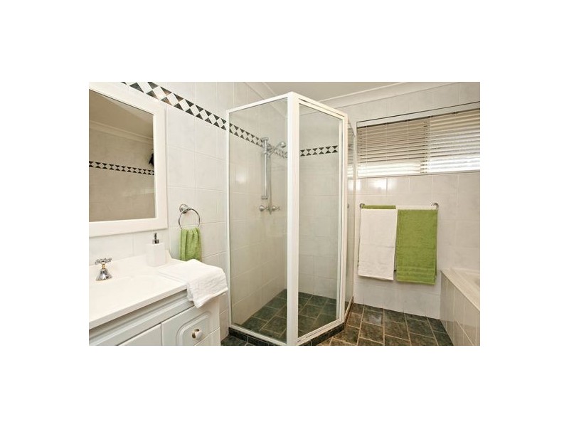 23 Warrimoo Drive, Quakers Hill NSW 2763