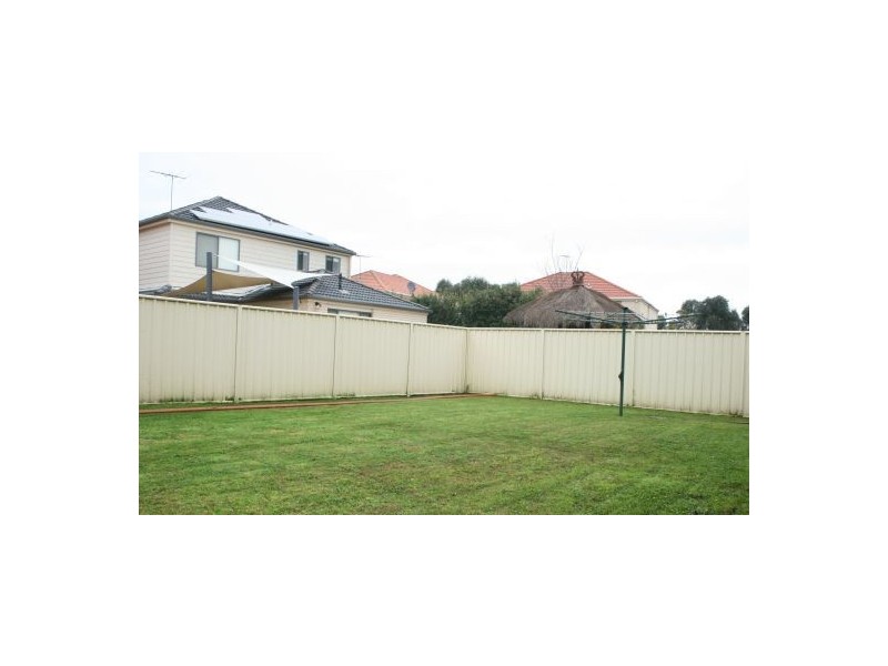 8 Tomko Grove, Parklea NSW 2768