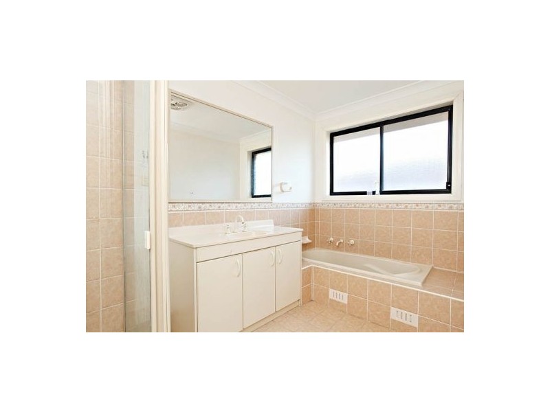 19 Ipswich Ave, Glenwood NSW 2768