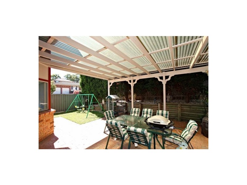 1 Croft Place, Glenwood NSW 2768