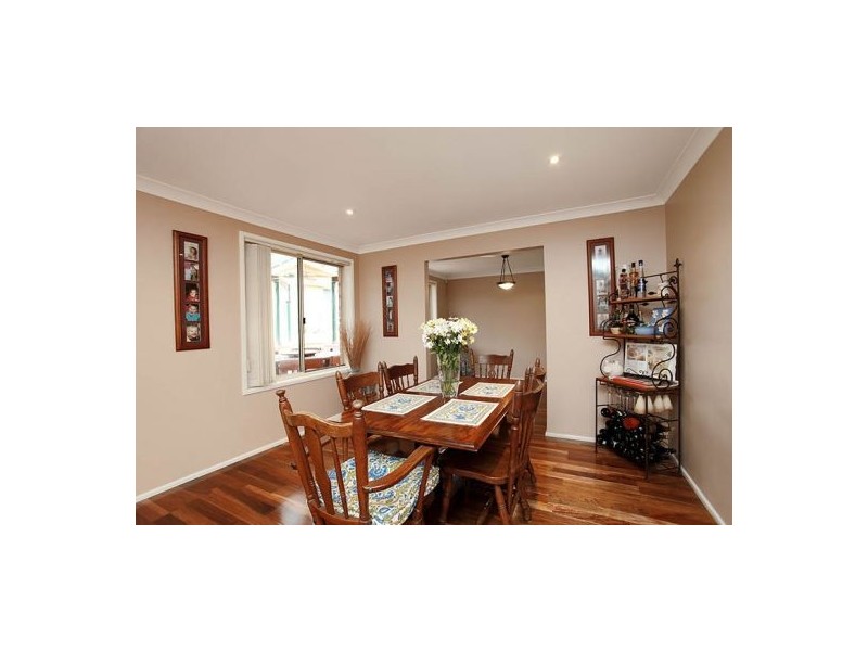 6 Mazari Grove, Stanhope Gardens NSW 2768