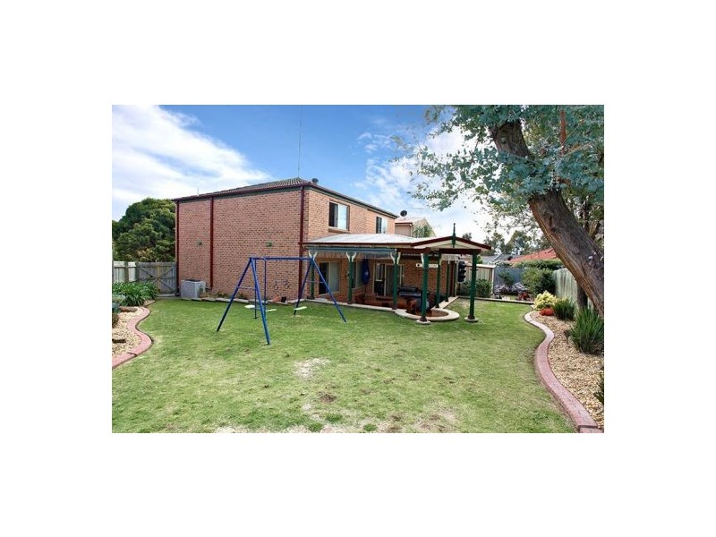 6 Mazari Grove, Stanhope Gardens NSW 2768