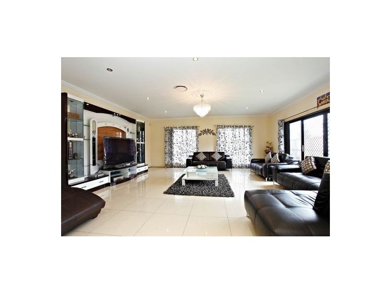 42 Paddle Street, The Ponds NSW 2769