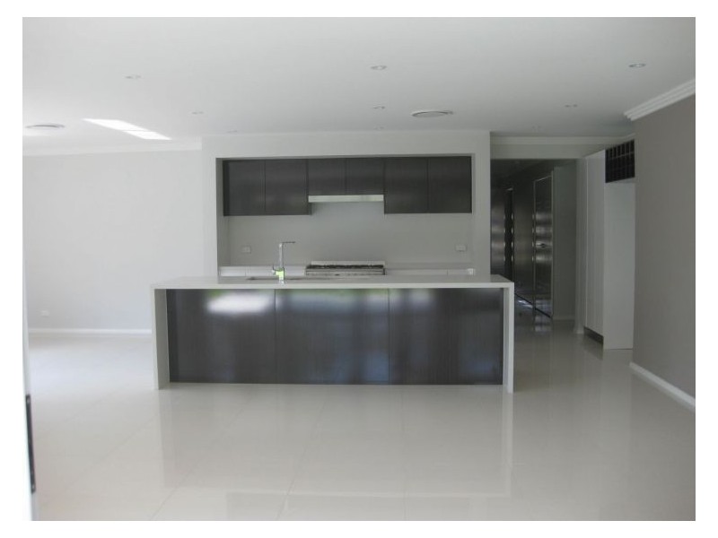 8 Tatura Ave, The Ponds NSW 2769