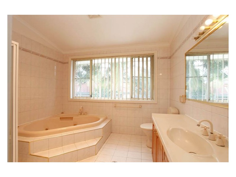 5 Antique Cres, Woodcroft NSW 2767