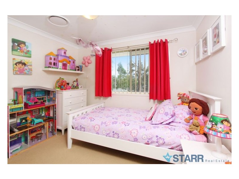 23 Tree Top Circuit, Quakers Hill NSW 2763