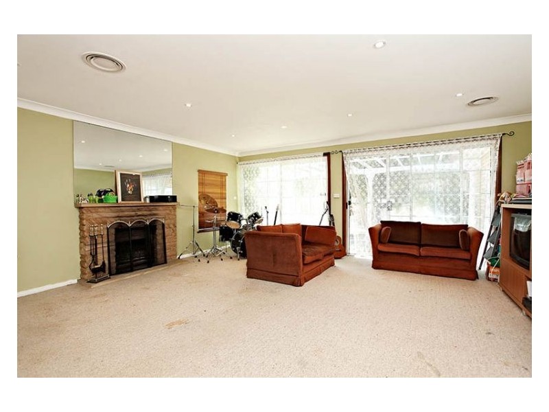 5  White Place, Castle Hill NSW 2154