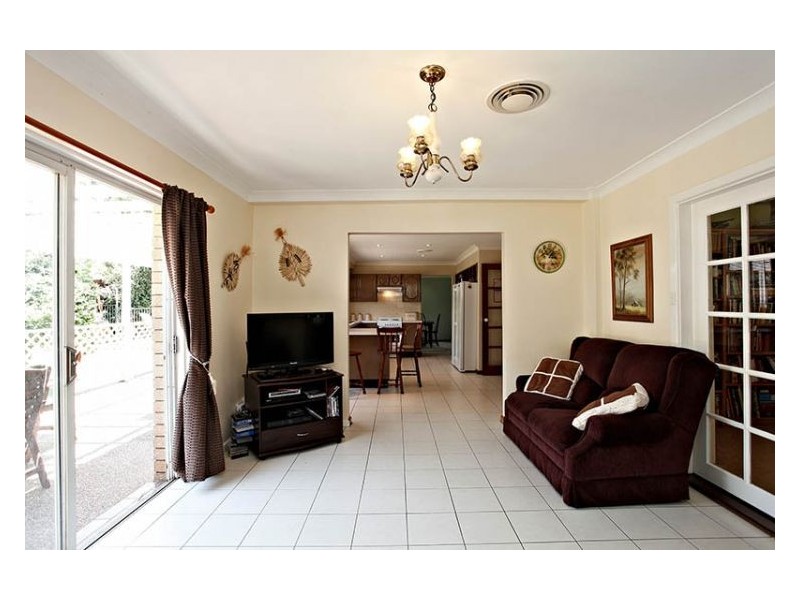 5  White Place, Castle Hill NSW 2154