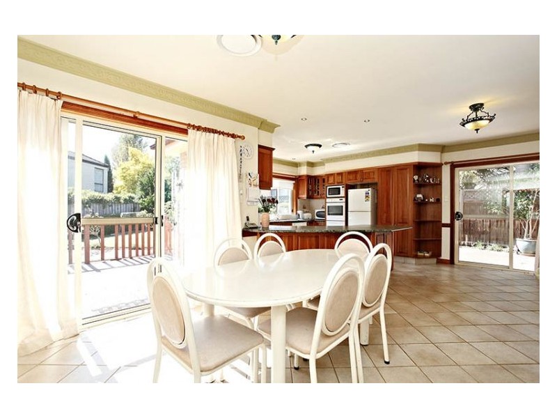 11 Strachan Court, Kellyville NSW 2155