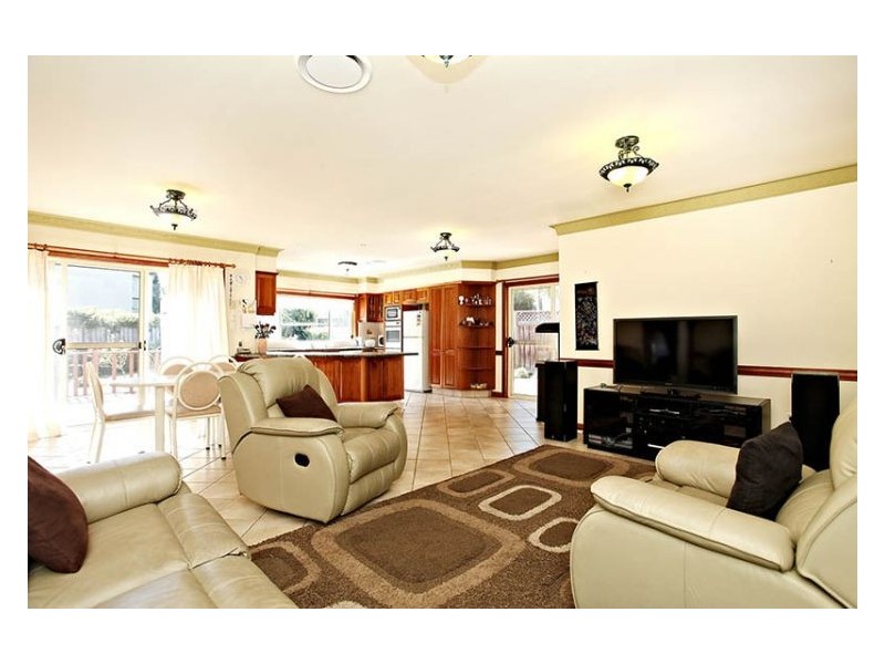 11 Strachan Court, Kellyville NSW 2155