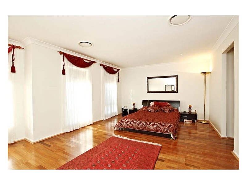 5 Emery Road, Beaumont Hills NSW 2155