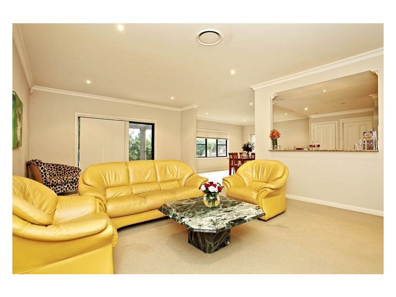 18. Chestnut Grove, Kellyville NSW 2155