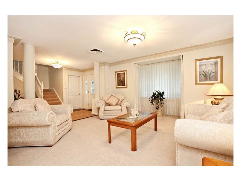 74 Beaumont Drive, Beaumont Hills NSW 2155