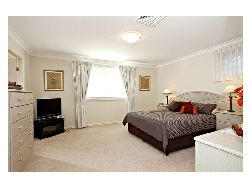 74 Beaumont Drive, Beaumont Hills NSW 2155