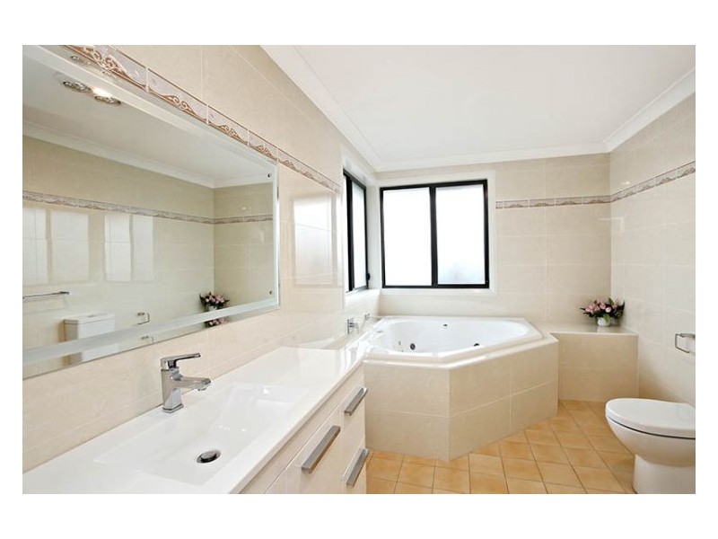 55 Benson Road, Beaumont Hills NSW 2155