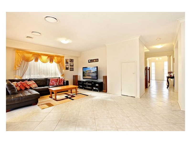 10 Patya Circuit, Kellyville NSW 2155