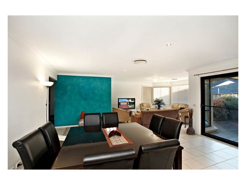 6 Kirton Street, Stanhope Gardens NSW 2768