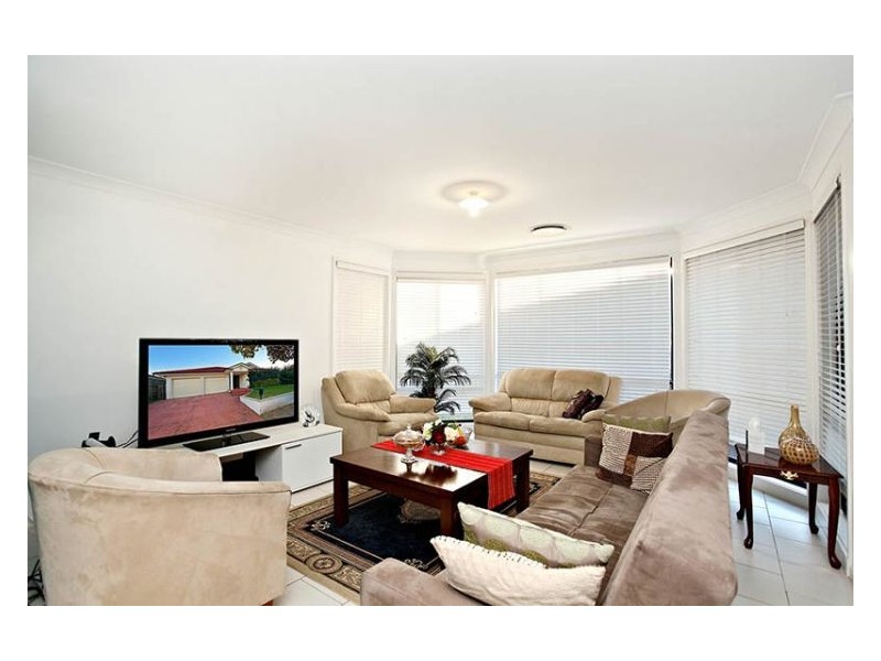 6 Kirton Street, Stanhope Gardens NSW 2768