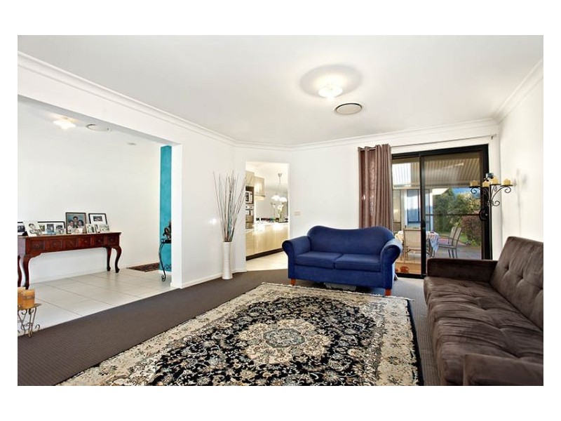 6 Kirton Street, Stanhope Gardens NSW 2768