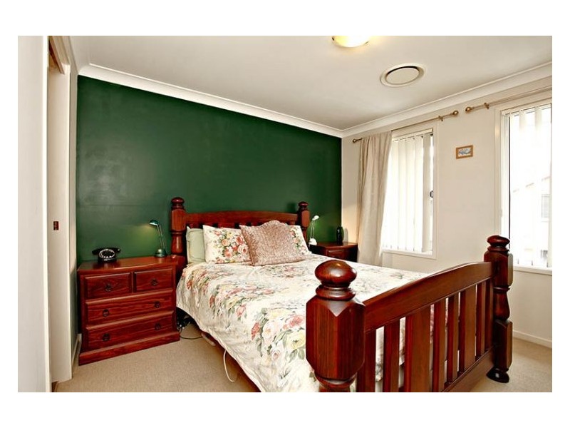 35 Tree Top Circuit, Quakers Hill NSW 2763