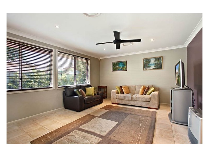 11 Alwyn Crescent, Glenwood NSW 2768