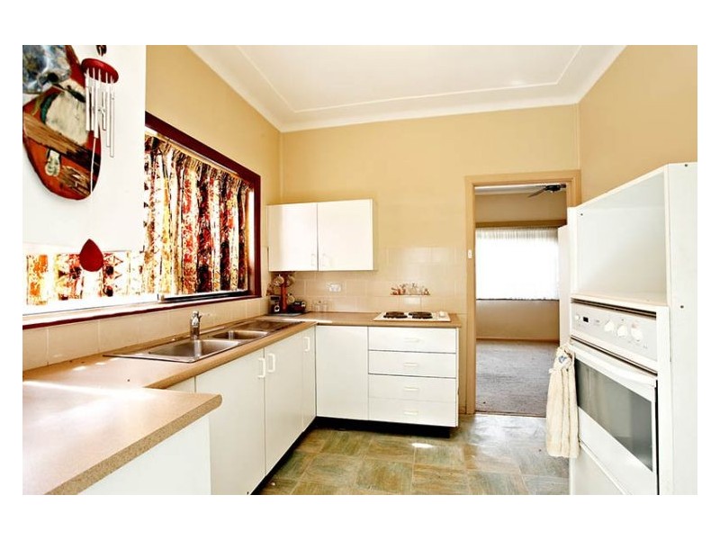 19 Omaroo Ave, Doonside NSW 2767