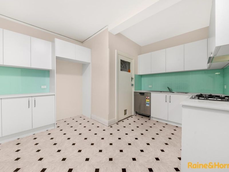 8/16 Waruda Street, Kirribilli NSW 2061