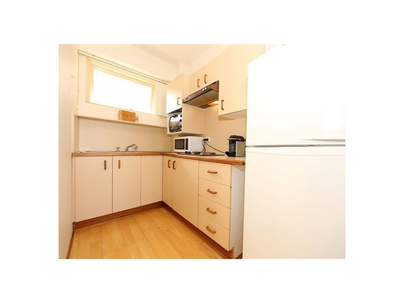 34/17 East Crescent Street, Mcmahons Point NSW 2060