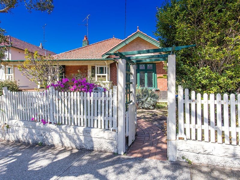 239 Raglan Street, Mosman NSW 2088