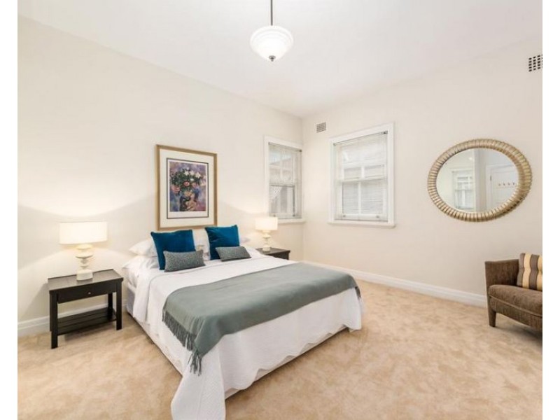 4/10 Holbrook Avenue, Kirribilli NSW 2061