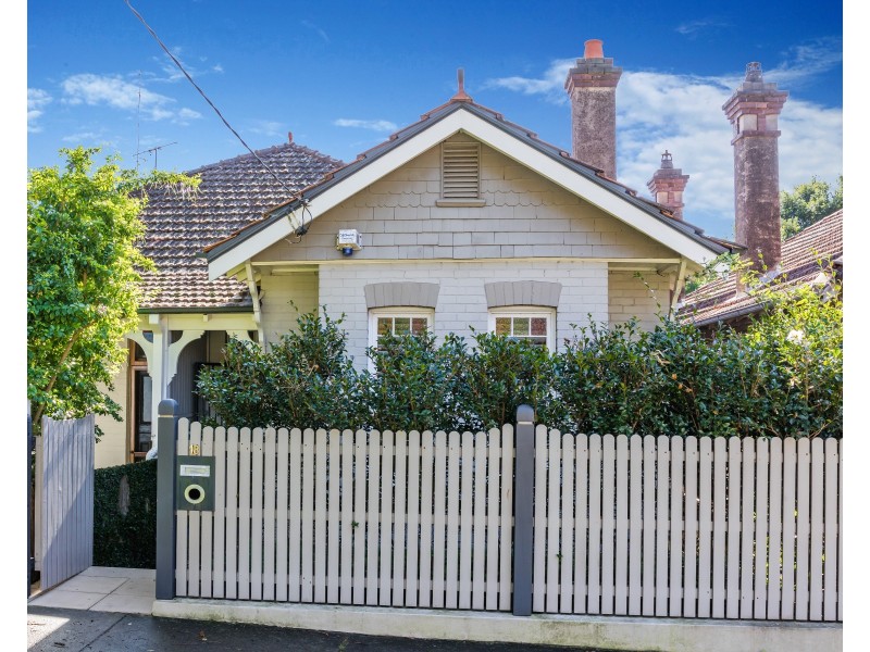 18 Hayberry Street, Crows Nest NSW 2065