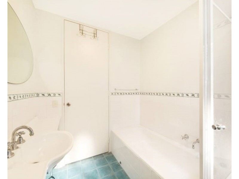 5/69 Shellcove Road (Cnr Powell St), Neutral Bay NSW 2089