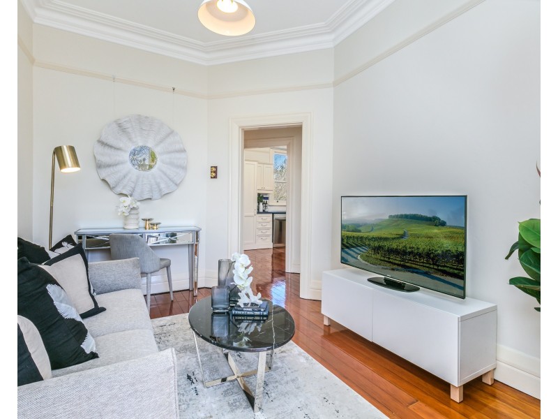 8/50 Carabella Street, Kirribilli NSW 2061