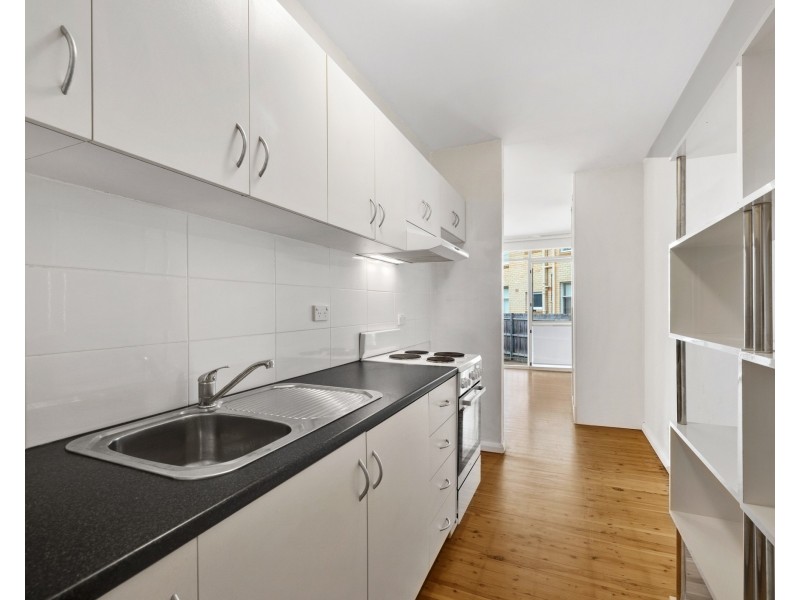 3/13 Grafton Crescent, Dee Why NSW 2099