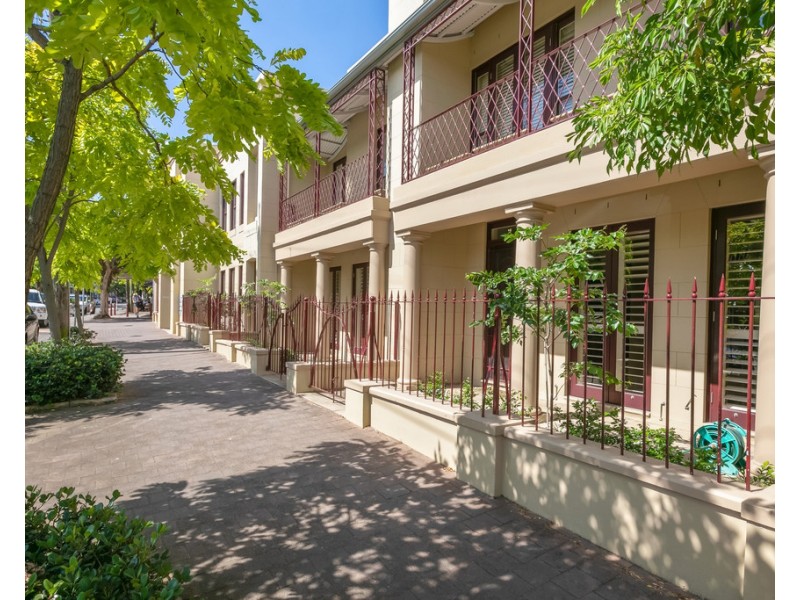 113 Blues Point Road, Mcmahons Point NSW 2060