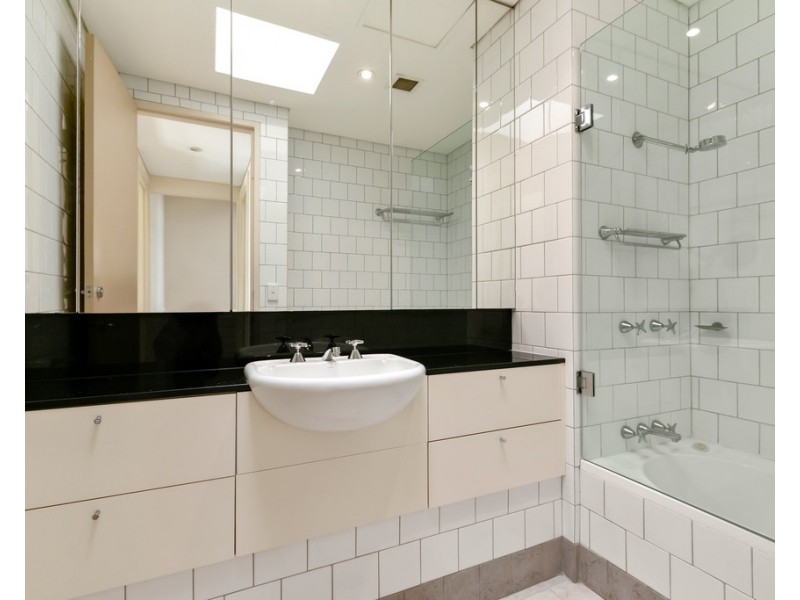 113 Blues Point Road, Mcmahons Point NSW 2060