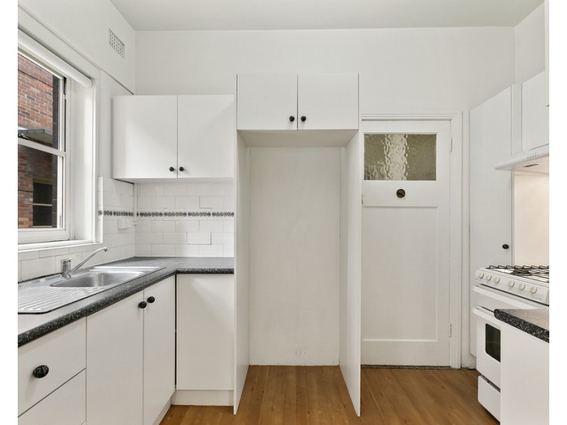 2/99 Kirribilli Avenue (Cnr Beulah St), Kirribilli NSW 2061