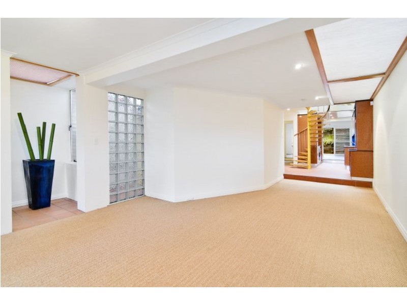 11 Huntington Street, Crows Nest NSW 2065