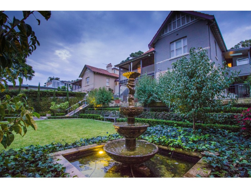 19 Glenview Street, Greenwich NSW 2065