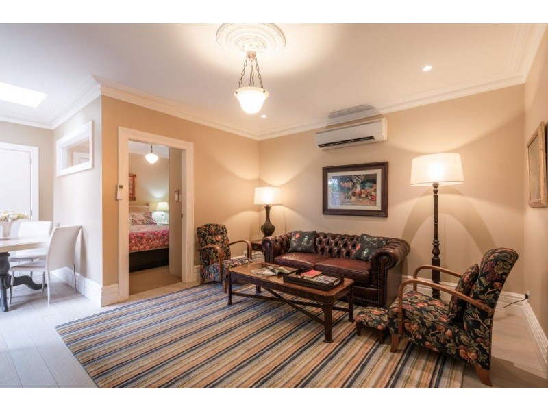 19 Glenview Street, Greenwich NSW 2065