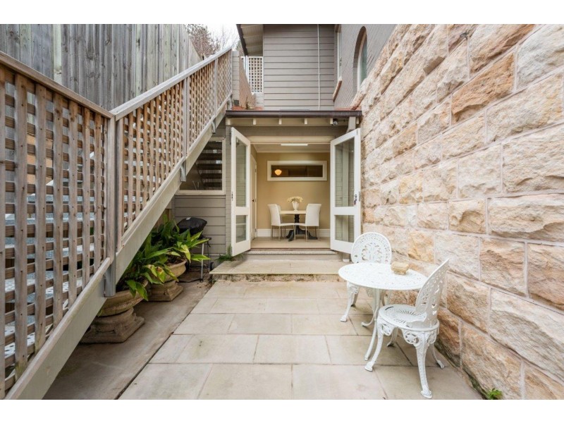 19 Glenview Street, Greenwich NSW 2065