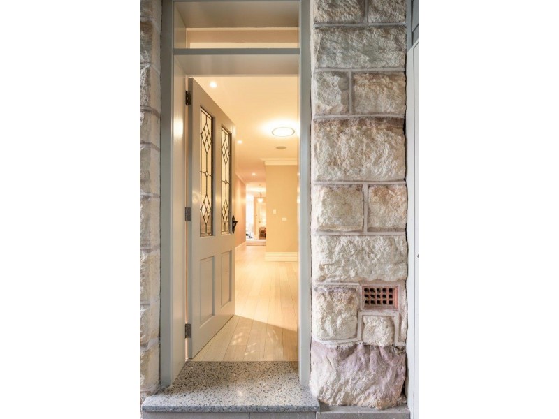 19 Glenview Street, Greenwich NSW 2065