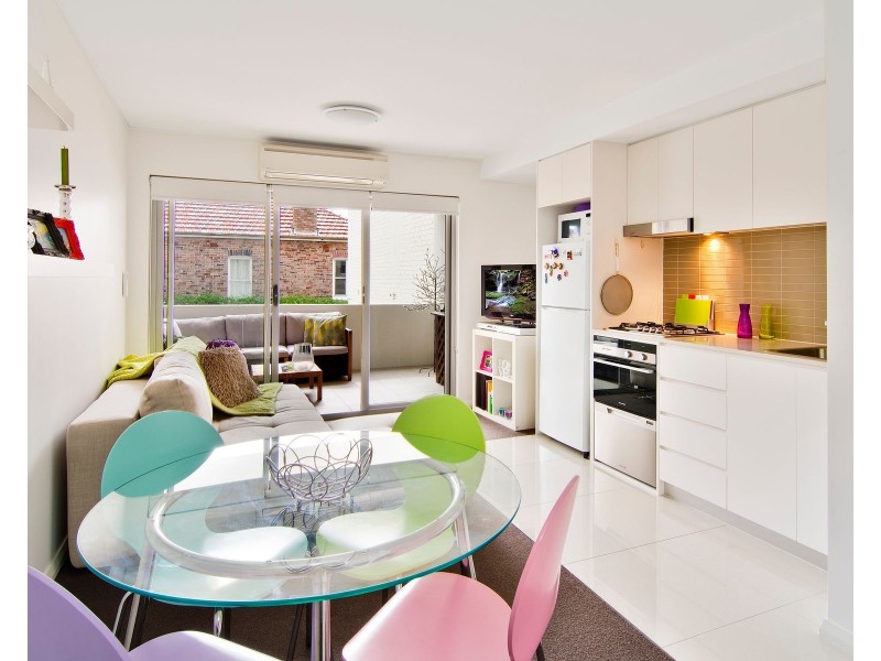 2/96 Chandos Street, St Leonards NSW 2065