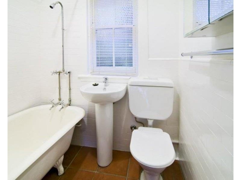 2/46 Waiwera Street, Mcmahons Point NSW 2060