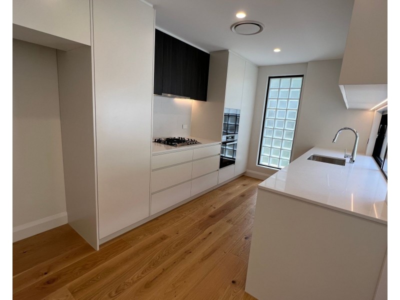 10 Coxs Lane (Cnr Birdwood Avenue), Lane Cove NSW 2066