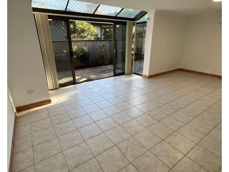 15/10-12 Eric Road, Artarmon NSW 2064